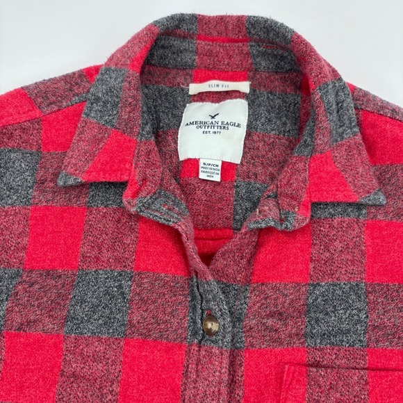 American Eagle Outfitter Slim Fit Buffalo Plaid Flannel Shirt Womens S Red Gray - Picture 2 of 5